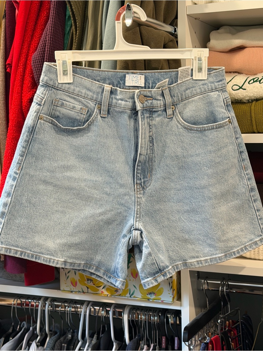 Time and Tru Light Blue High-Rise Denim Shorts, size 6, Viral